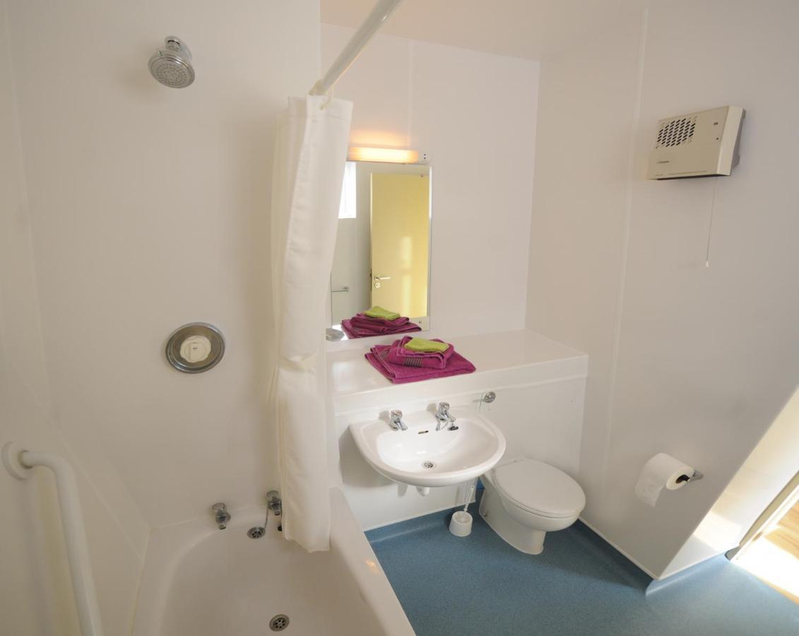 Corrib Village Rooms University Of Galway Exterior photo